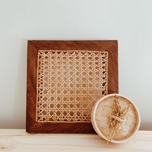 wicker plant stand